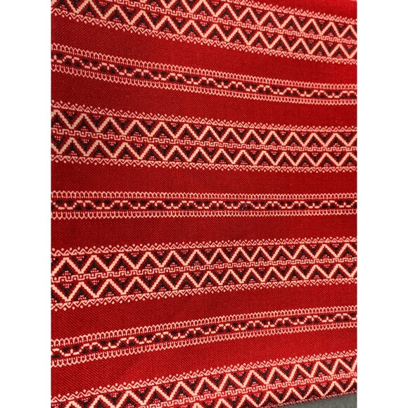 Red & Black Fat Quarter Fabric 18x22 Inches Geometric Pattern Quilting - Picture 1 of 3